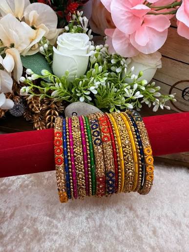 https://artisan.gergstore.com/assets/product_image/Melam%20Vijaya%20Lakshmi/artisan_17059_6ad0f64dceb20500184995.jpg