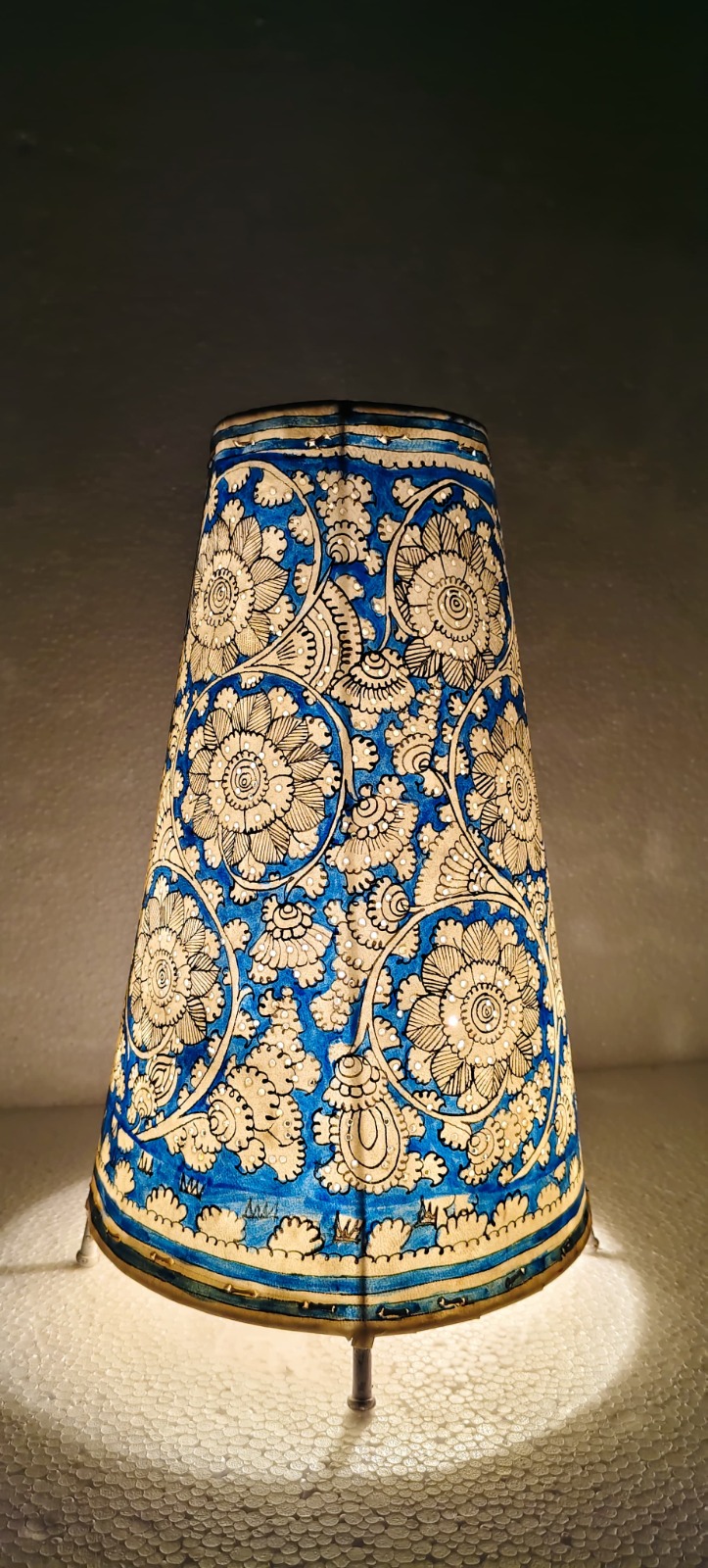 https://artisan.gergstore.com/assets/product_image/V%20venkatesh/artisan_17286_6ae1924e37fe3872099347.jpg
