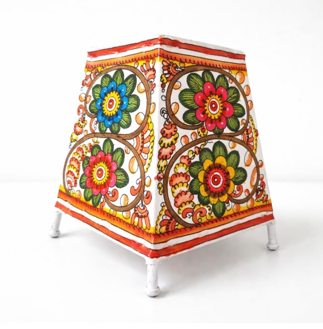 https://artisan.gergstore.com/assets/product_image/V%20venkatesh/artisan_17286_6ae1924e934fc591077660.jpg